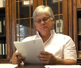 Bob Reading Bob Reading